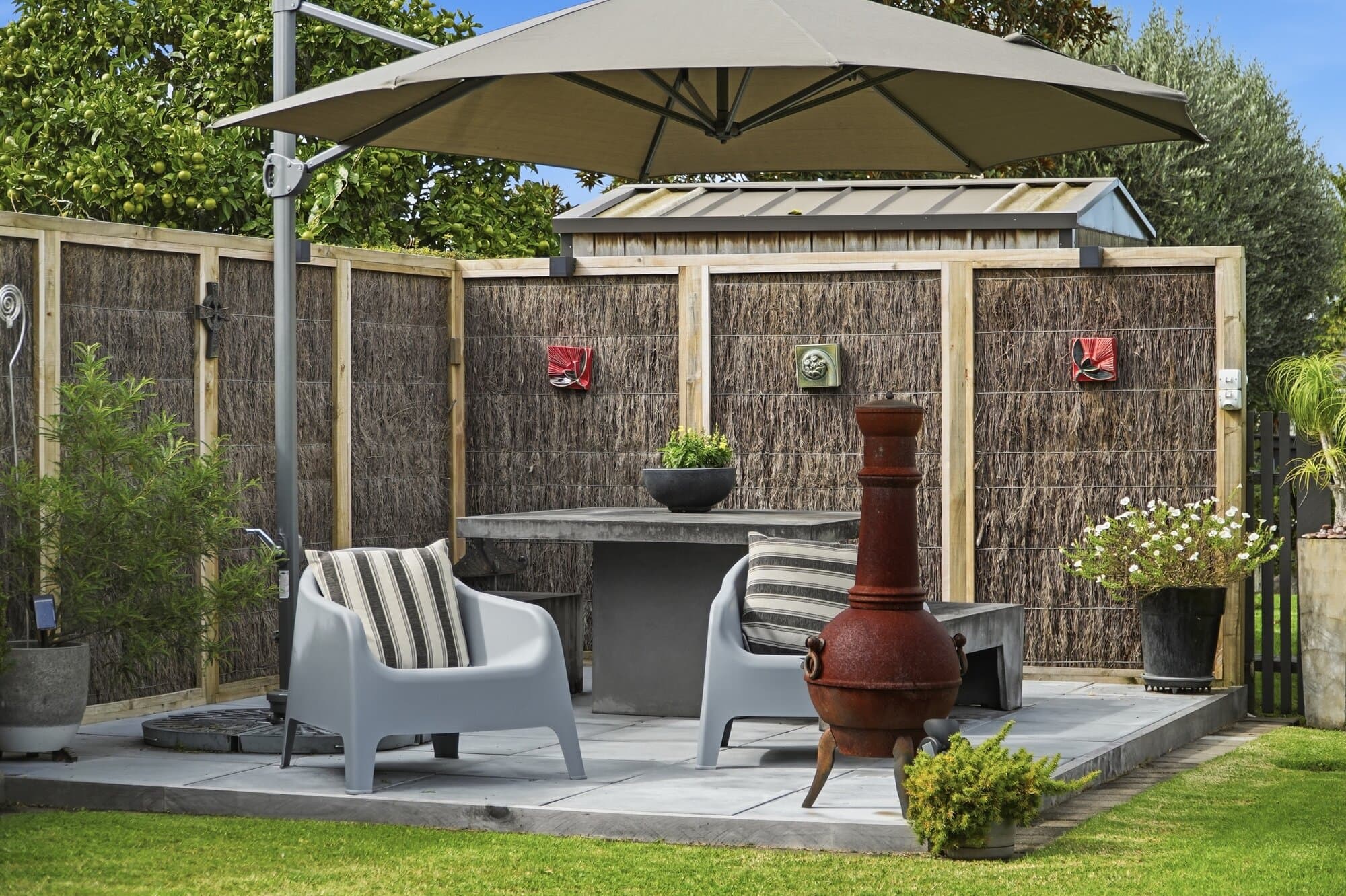 Outdoor pergola with lounge seating